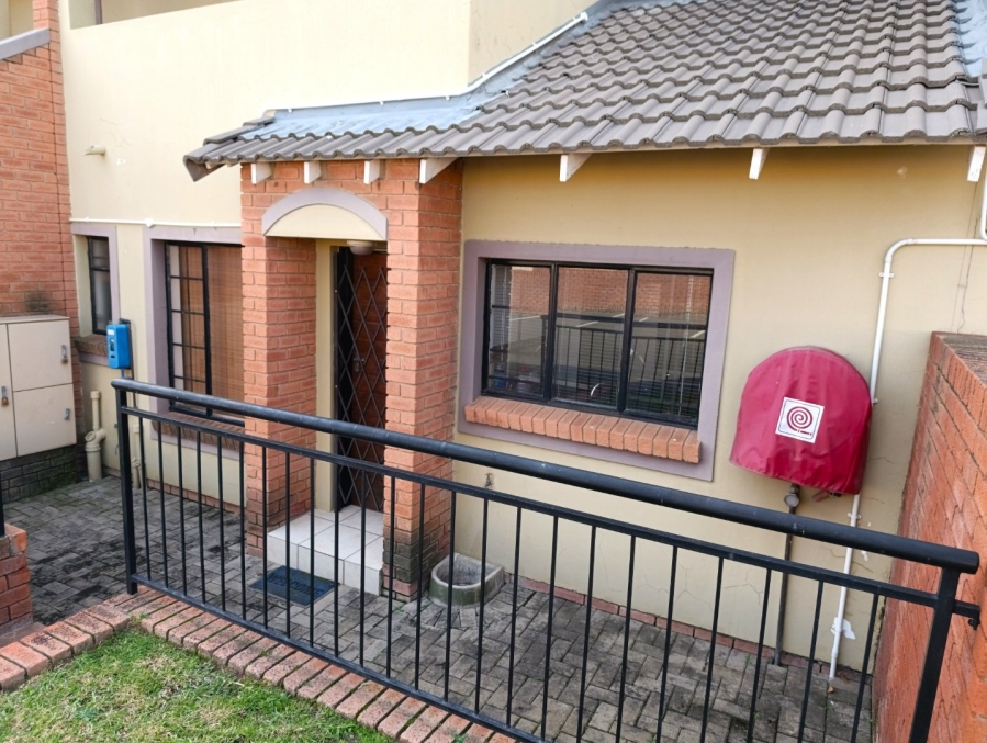 2 Bedroom Property for Sale in Hillside Free State